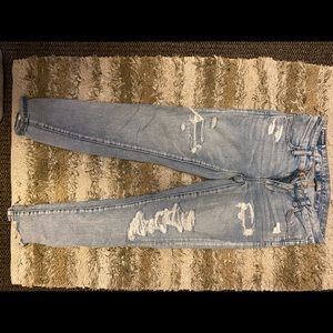 Size 2, light wash American Eagle jeans